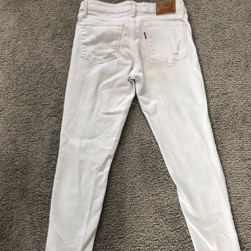 711 Levi’s
